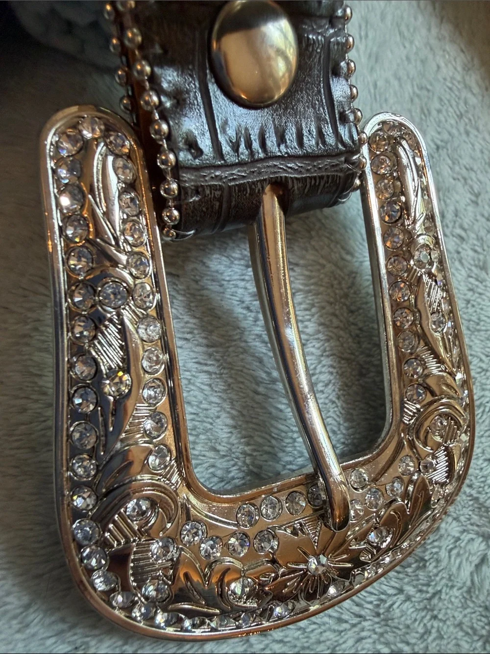 Nocona Belt Co. Rhinestone Western Buckle Belt with Cross Conchos Silver size 24